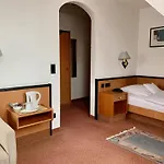 Seebach Hotel 3*